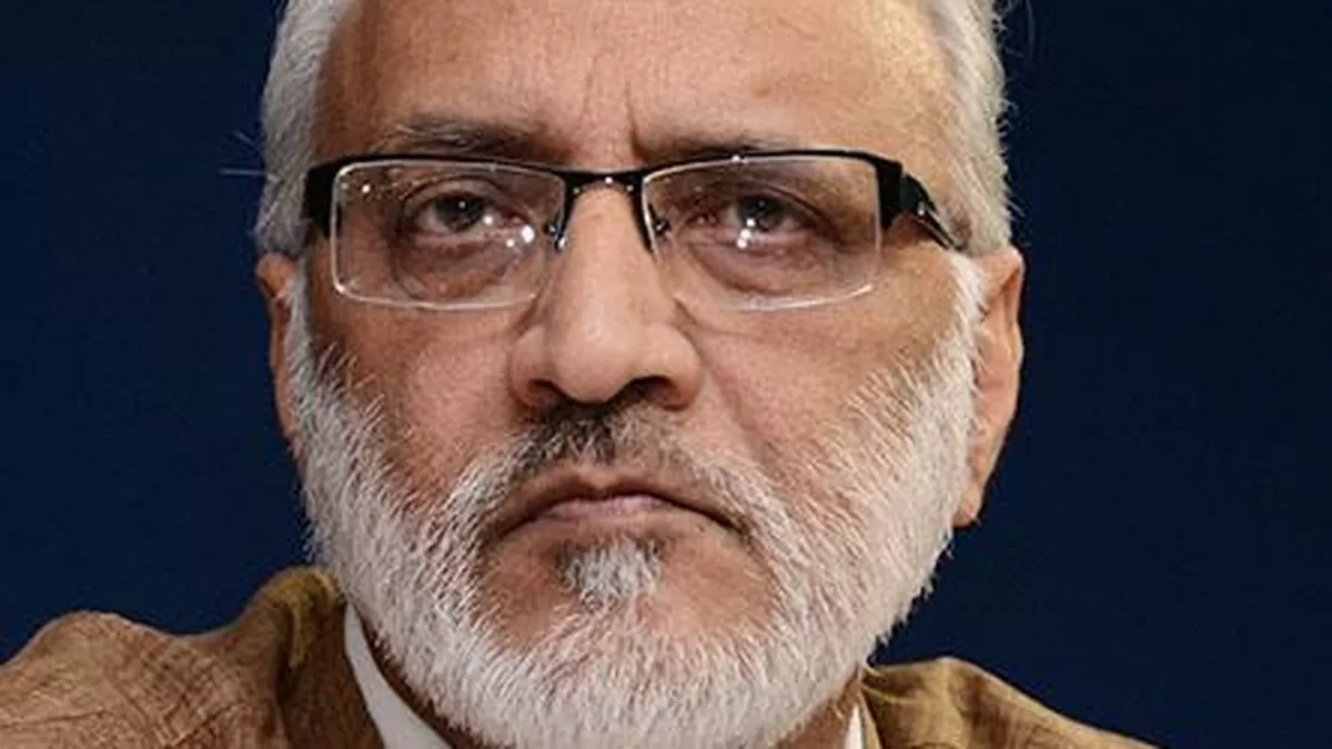 Promote alternate soluble fertilizers for balanced use, says economist Gulati