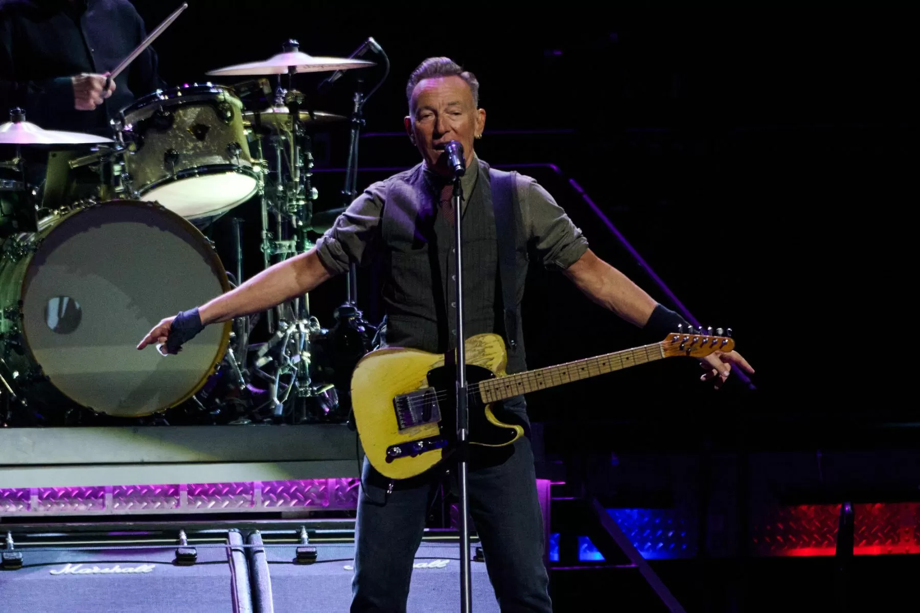 Bruce Springsteen’s Anti-ICE Song ‘Streets of Minneapolis’ Makes No. 1 Sales Debut