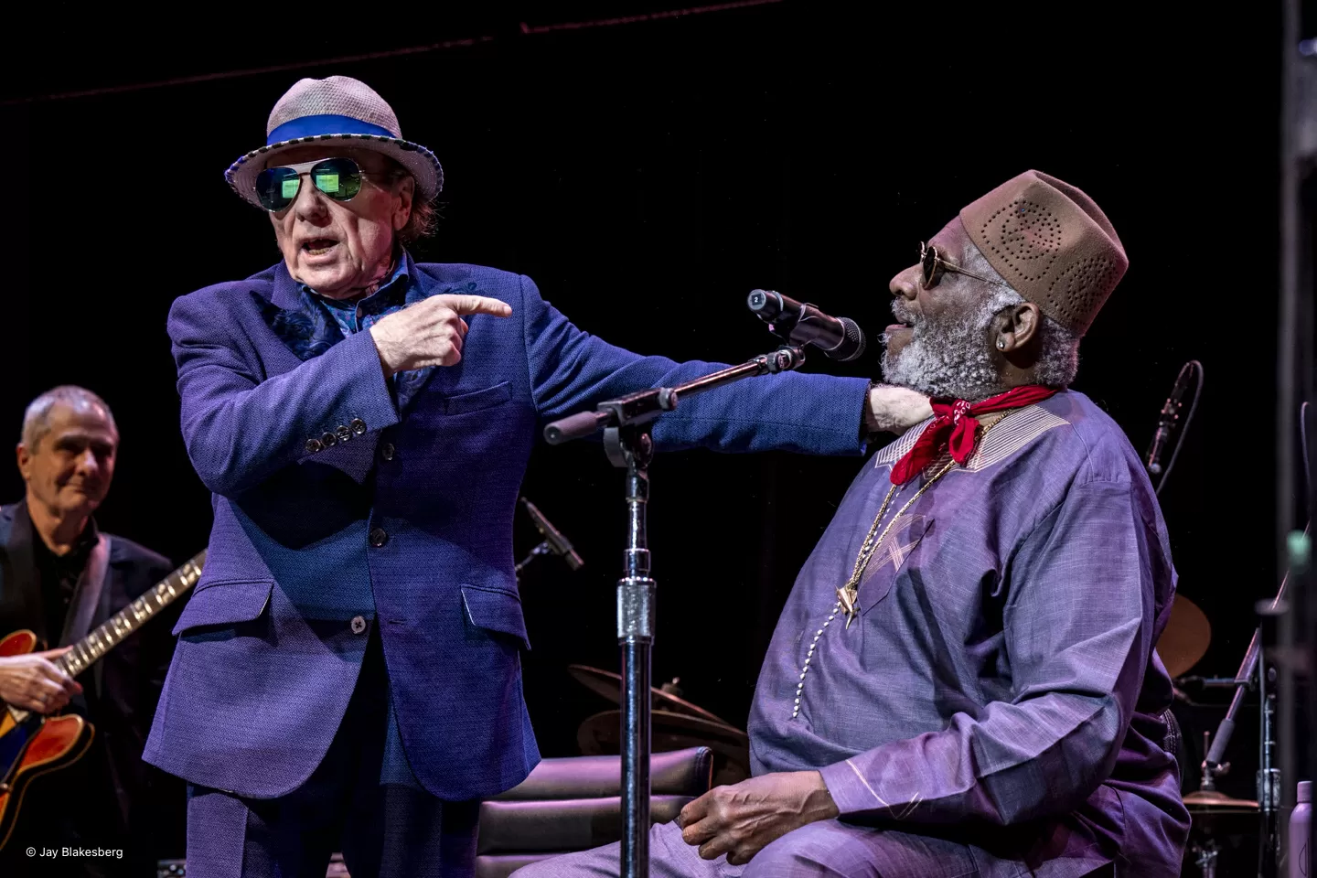 Review: All-star musicians turn out to honor one of Bay Area’s best