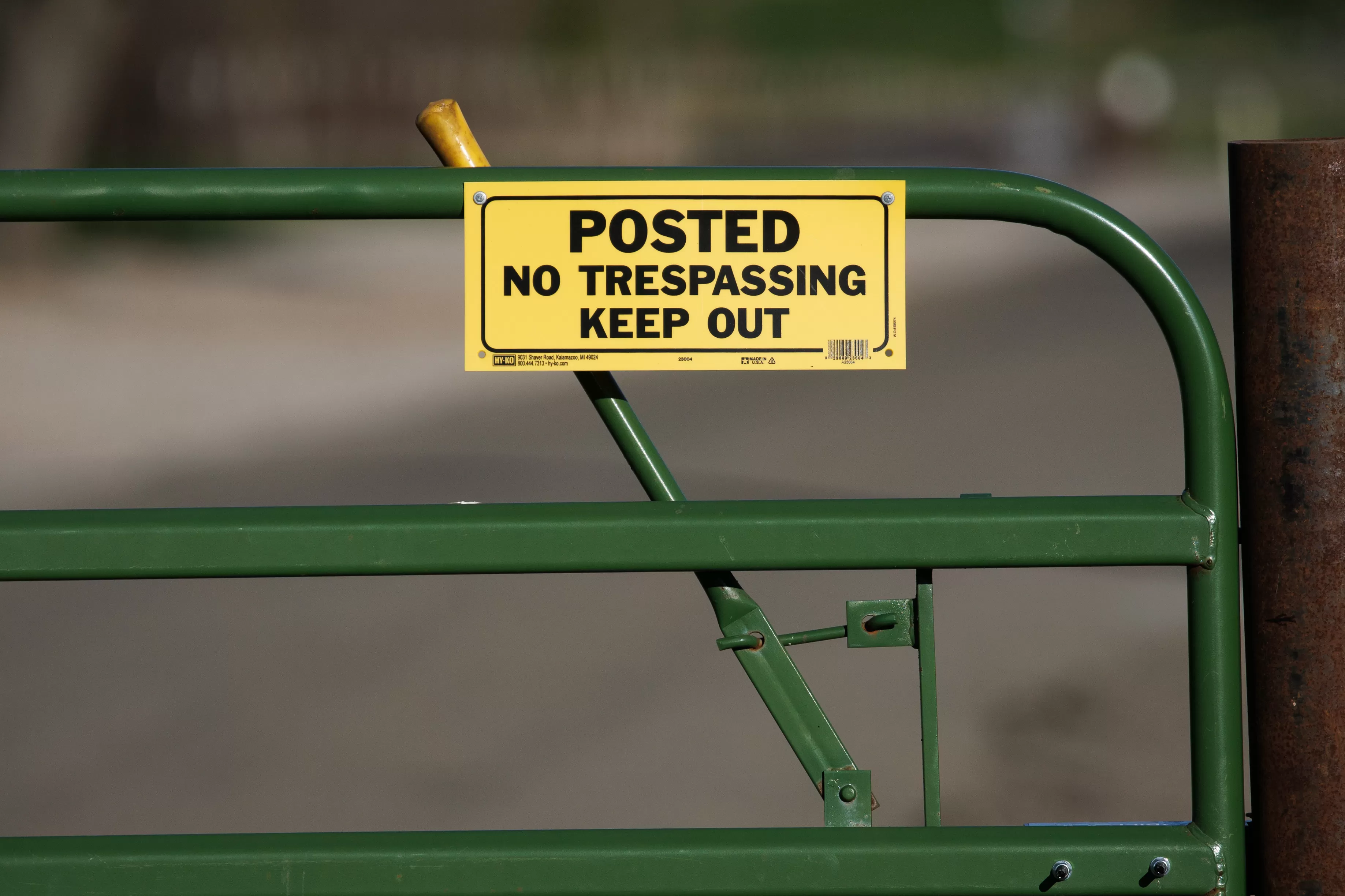 Letters: Fight over gate raises questions of government service