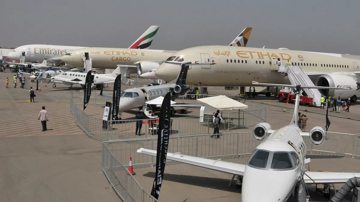 Indian carriers suspend Middle East flights amid airspace closures