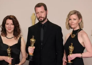 Zelenskyy Hails Oscar Win for Harrowing Ukrainian Documentary ’20 Days in Mariupol’