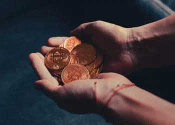 “Demystifying Finanzas: Simplifying the World of Finance”