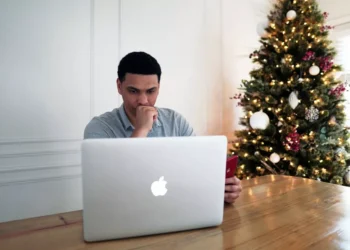 “Unlocking the Power of Finanzas: Managing Your Money with Confidence”