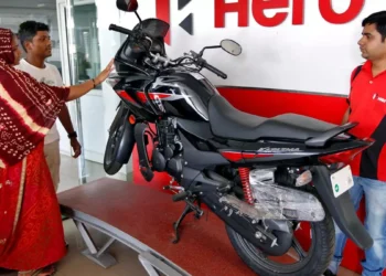 Top two-wheeler players Hero MotoCorp, HMSI lose market share as others, EV makers gain