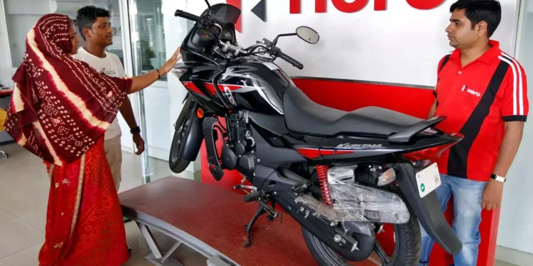 Top two-wheeler players Hero MotoCorp, HMSI lose market share as others, EV makers gain