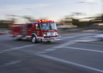 Oakland: Posey Tube reopens following vehicle fire