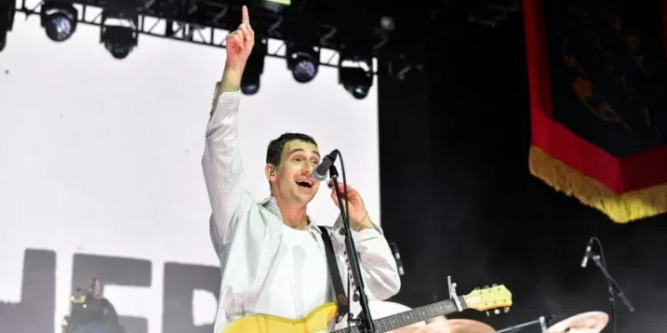 Coachella heavy on indie rock nostalgia, Taylor Swift buzz