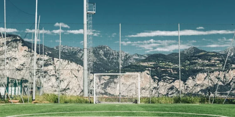 “The Power of Deportes: Uniting Communities Through Sports”