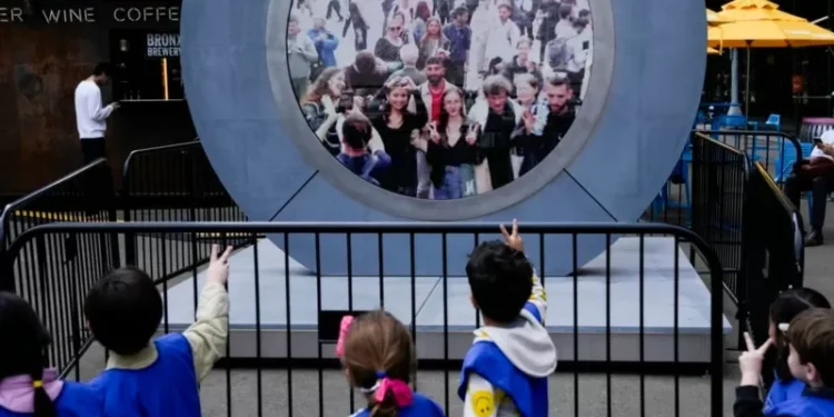 Video link spanning New York City to Dublin reopens after temporary shutdown