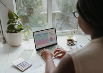 “The Power of Finanzas: Unlocking Success Through Financial Literacy”