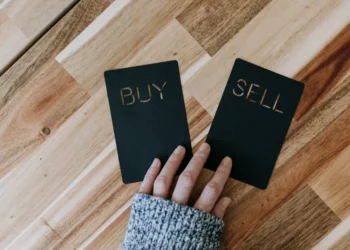 “Unlocking the Power of Finanzas: Managing Your Money with Confidence”