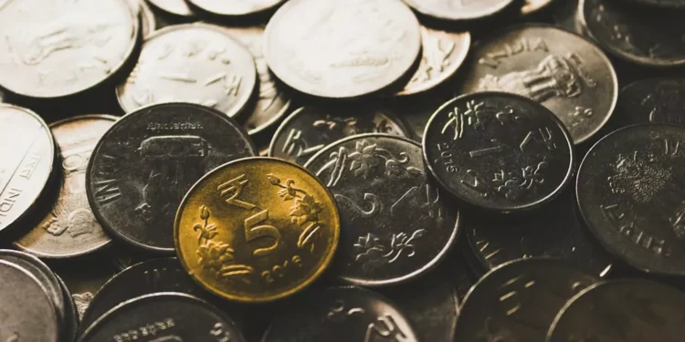 “Uncovering the Positive Side of Economía”