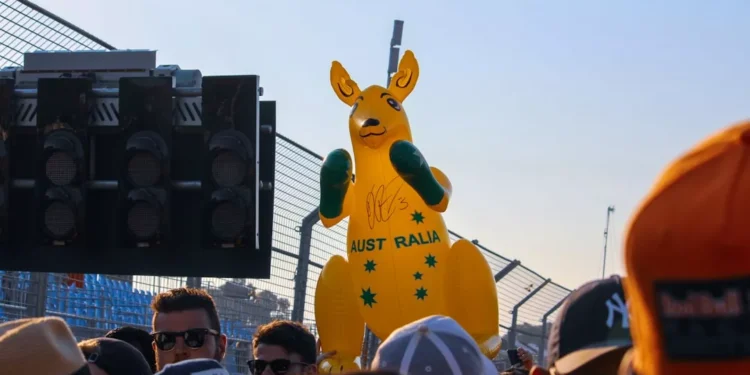 “Experience the Thrills of Automovilismo Auto Racing”