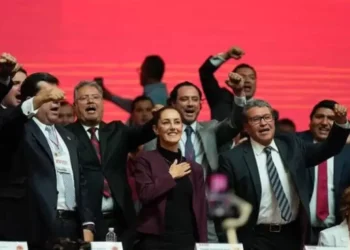 “Claudia Sheinbaum stated that the achievements of Mexican workers signify the achievements of our nation.”