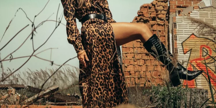 “The Unifying Power of Music: Breaking Barriers and Connecting Cultures”