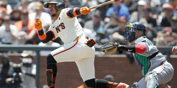 SF Giants add Thairo Estrada to struggling lineup, option Brett Wisely