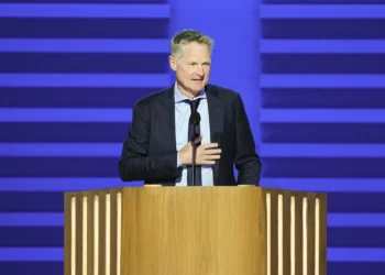 Steve Kerr references Steph Curry in DNC speech endorsing VP Kamala Harris
