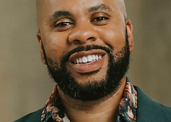 Asking Eric: I can’t sleep, and my husband won’t admit it’s his fault