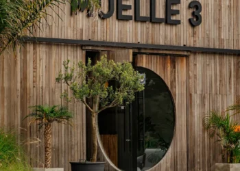 “Discovering the Bright Side of Economía: Positive Experiences in Finance”