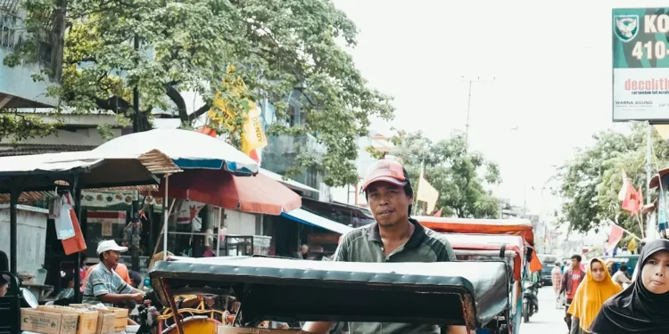 “Economía: The Key to Understanding our Daily Finances”