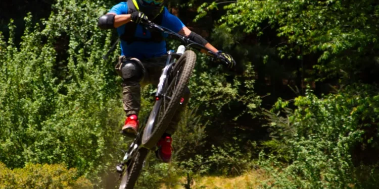 “The Power of Deportes: A Way of Life for Enthusiasts”