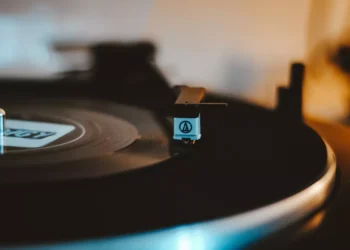 “The Evolution and Impact of Technology on Modern Life”