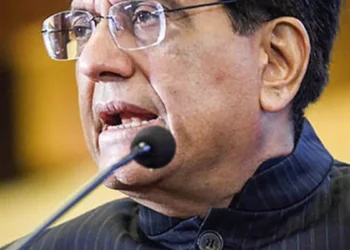 Piyush Goyal discusses issues in natural rubber sector in Kochi 