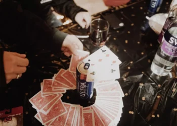 “Shifting Perspectives: Finding the Positivity in Sucesos”