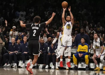 Steph Curry on verge of eclipsing 4,000 3-pointer mark ahead of Warriors-Blazers