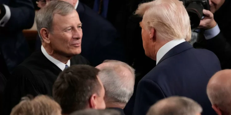 Roberts strongly rebukes Trump, GOP rhetoric about impeaching judges