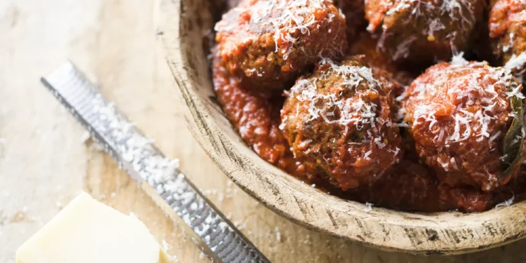 Streamlined Neapolitan meatballs are made with panko breadcrumbs