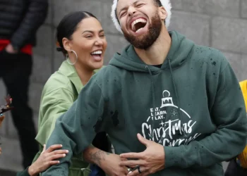 Ex-director of Oakland nonprofit admits bilking $50k donation from Steph and Ayesha Curry