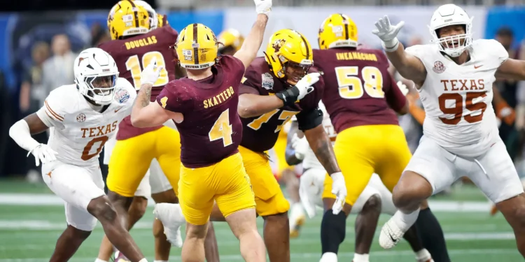 49ers take another defensive lineman: Alfred Collins in second round