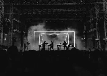 “The Power of Música: Connecting Cultures Through Universal Language”