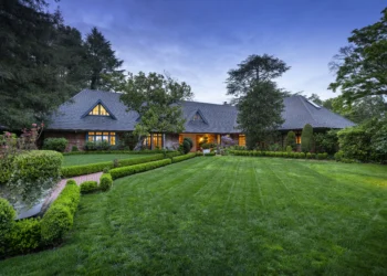 ​Photos: Hillsborough mansion built by former Levi’s exec listed for $17.8M
