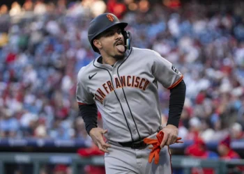 SF Giants enjoy blowout win as every starter reaches base multiple times