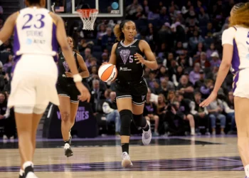 Valkyries show fight, but fall short in preseason loss to Los Angeles Sparks