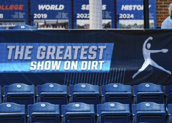 NCAA softball: Stanford, Cal win openers, Santa Clara facing elimination