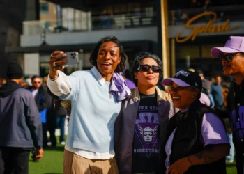 Expansion Valkyries make history with WNBA opener at Chase Center