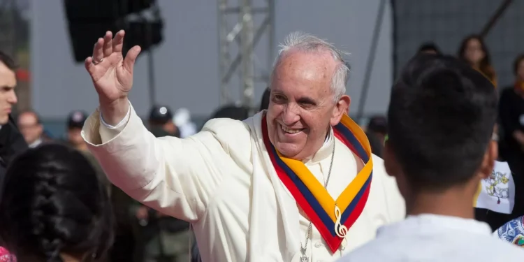Pope Francis, Human Dignity, and the Right to Stay, Migrate and Return