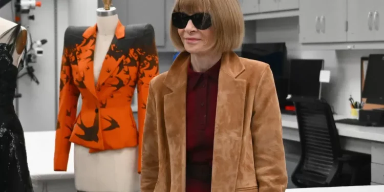 Remember Anna Wintour’s shocking first Vogue cover?