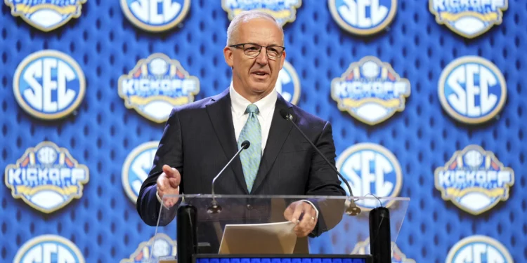 Mailbag: The SEC and Big Ten breakaway (bluff?), CFP committee distrust, Pac-12 media rights,  Memphis and UNLV and loads more