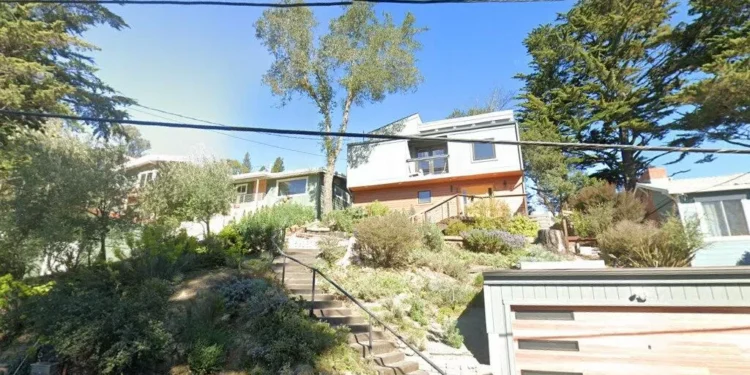 Sale closed in Oakland: $1.6 million for a four-bedroom home