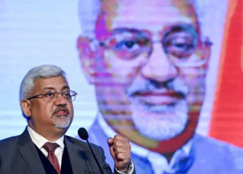 Commerce Secretary discusses Israel-Iran conflict impact with shipping, air cargo sectors