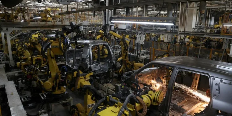 Auto industry cheers RBI rate cut amid rare earth magnet crisis