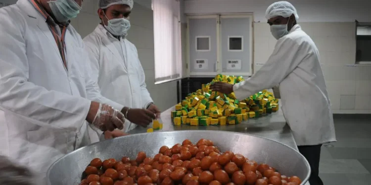 IRCTC received 6,645 complaints related to food quality in 2024-25: Railway Minister