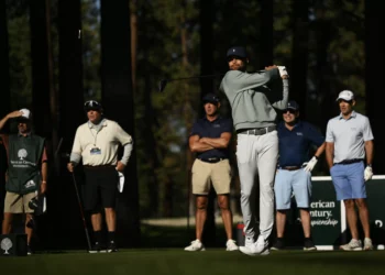 Steph Curry in wait-and-see mode on Tahoe golf reign — and Warriors tenure