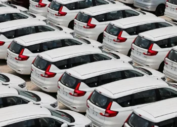 Automakers caution festival sales slump, push Govt for early GST relief