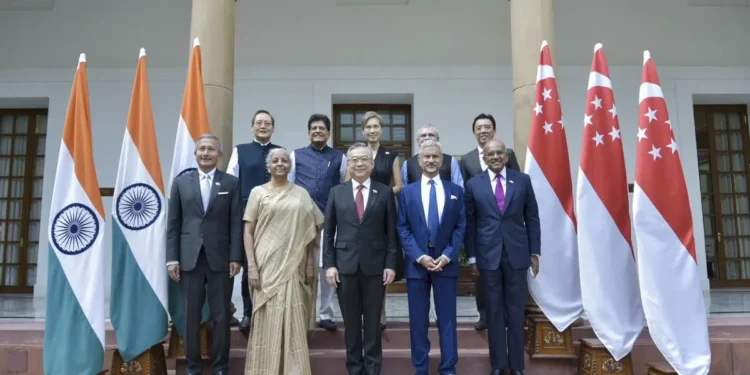 Ministerial Roundtable: India, Singapore discuss broadening bilateral cooperation
